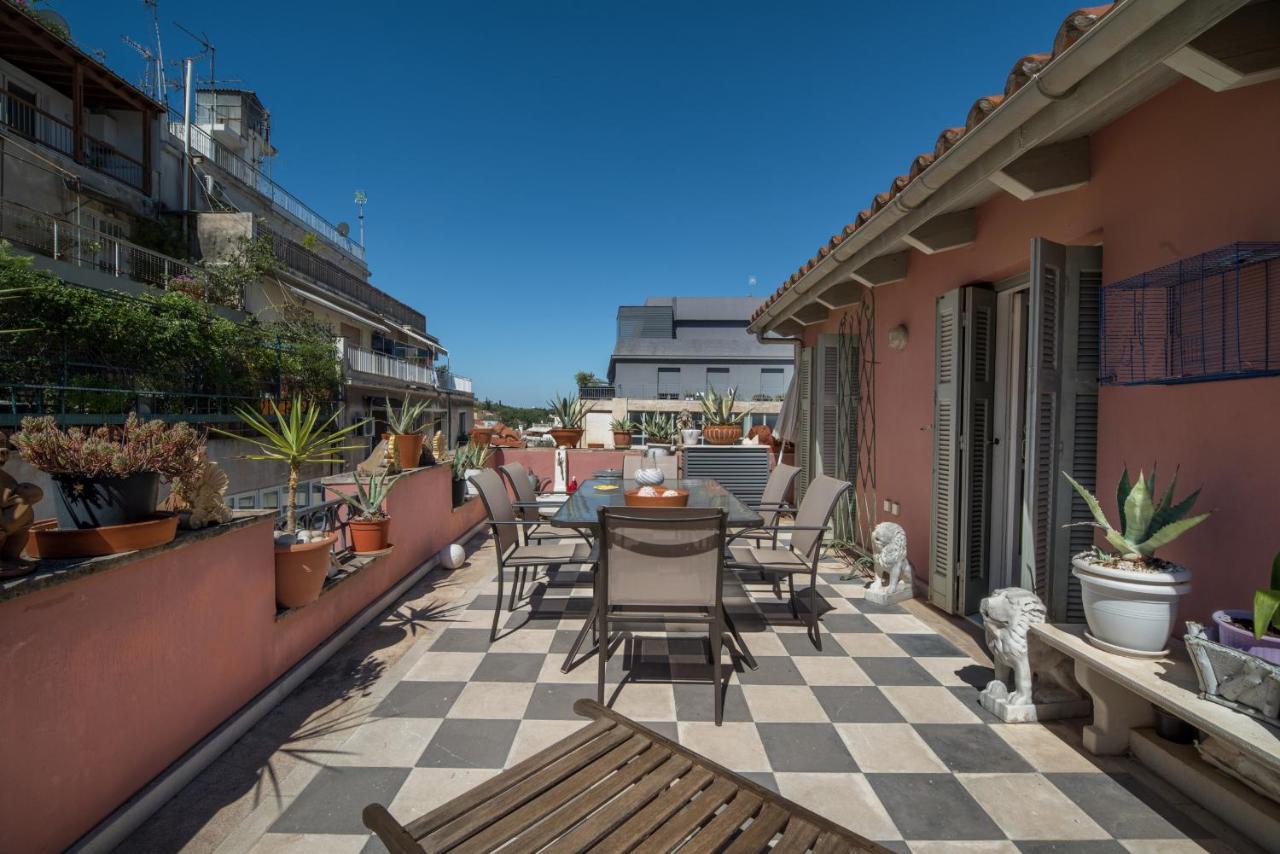 Apollonas Luxurious Apartments Atenas Exterior foto